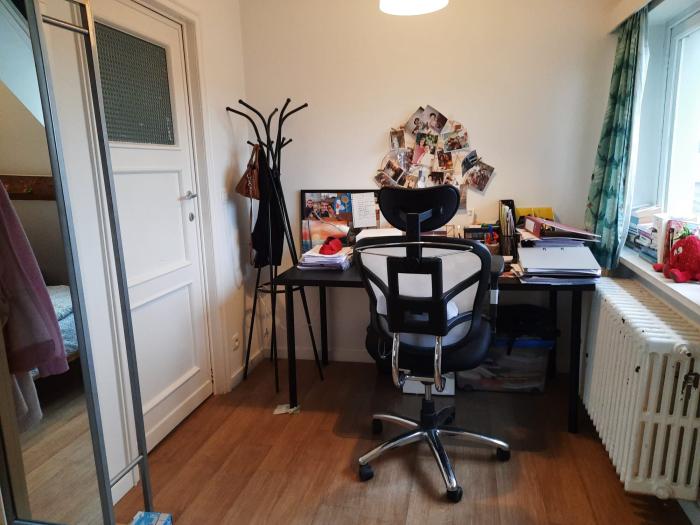 Chambre 2 - Coin Bureau
