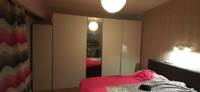 合租房 90 m² 在 Brussels Koekelberg
