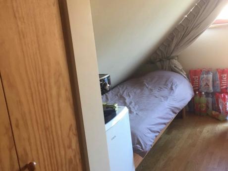 与房东合租 12 m² 在 Brussels Kraainem / Wezembeek