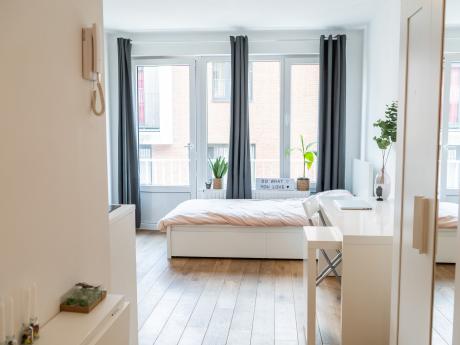 BK 17008 Studio