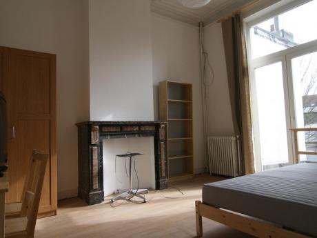 Kot 16 m² in Brussel Elsene : kerkhof