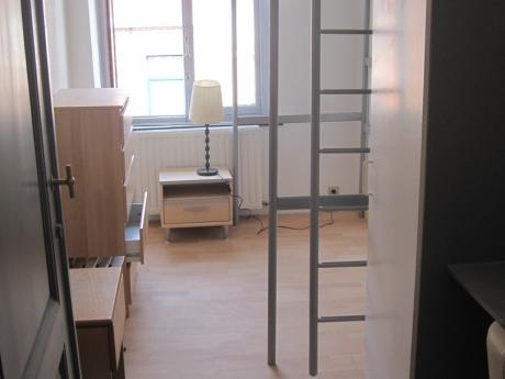Kot 10 m² in Brussel Elsene : Naamsepoort / Flagey