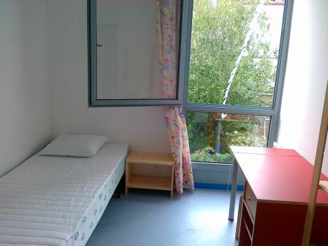 Room in owner's house 12 m² in Brussels center