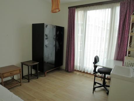 Room in owner's house 14 m² in Brussels Woluwe-Saint-Pierre