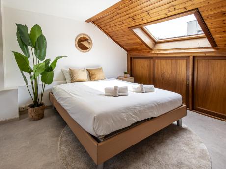 共享租房 300 m² 在 Brussels Etterbeek / Europe