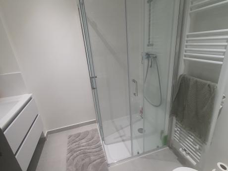 Shared housing 35 m² in Brussels Etterbeek / Europe