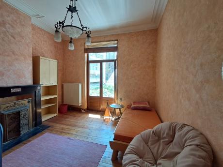 Room in owner's house 40 m² in Brussels Schaerbeek