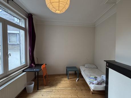 Student room 16 m² in Brussels Ixelles : Namur / Flagey