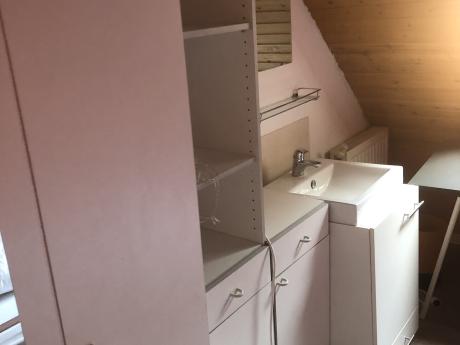 与房东合租 9 m² 在 Brussels Woluwe-Saint-Pierre