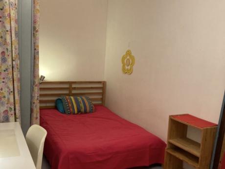 Room in owner's house 12 m² in Brussels center