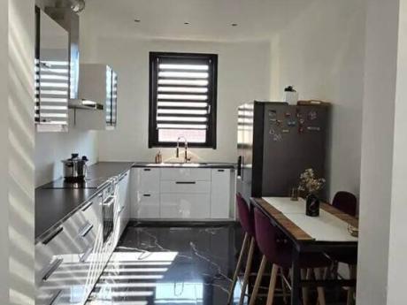 Room in owner's house 22 m² in Brussels Anderlecht