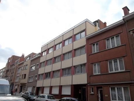 Studio 15 m² in Brussels Ixelles : cimetiere