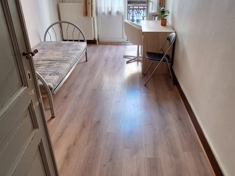合租房 15 m² 在 Brussels Ixelles : Pte Namur / Flagey