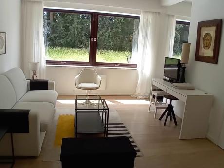 单人间 40 m² 在 Brussels Uccle