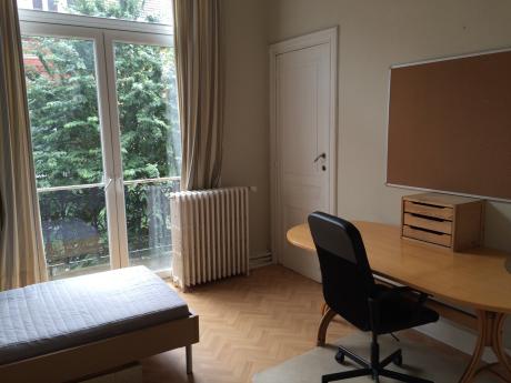 合租房 16 m² 在 Brussels Ixelles : cimetiere