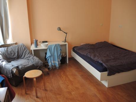 Chambre en résidence 80 m² à Bruxelles Ixelles : Cimetière