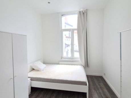 Student room 200 m² in Brussels Molenbeek