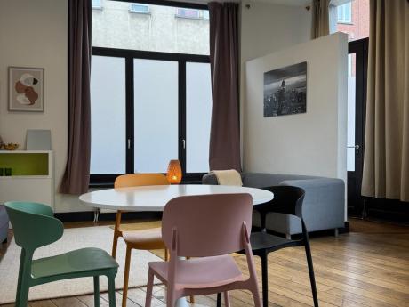 公寓 60 m² 在 Brussels Saint-Gilles