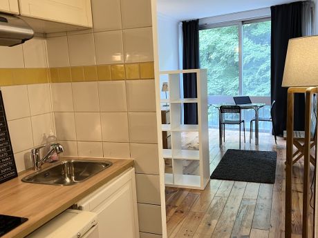 Studio 29 m² in Brussel Ukkel