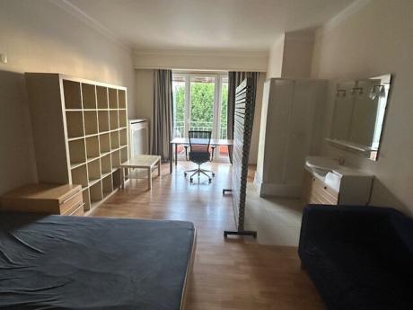 单人间 45 m² 在 Brussels Molenbeek