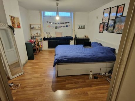 公寓 120 m² 在 Brussels Saint-Gilles