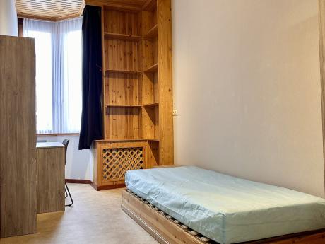 合租房 12 m² 在 Brussels Koekelberg