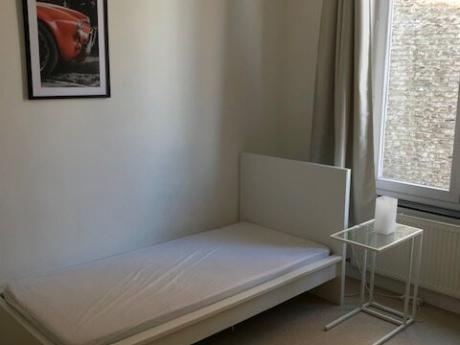 Room in owner's house 60 m² in Brussels Etterbeek / Europe