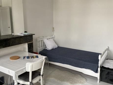 Kot bij bewoner 20 m² in Brussel Schaarbeek
