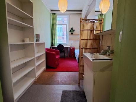 合租房 17 m² 在 Brussels Etterbeek / Europe