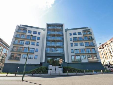 合租房 80 m² 在 Brussels Woluwe-Saint-Lambert