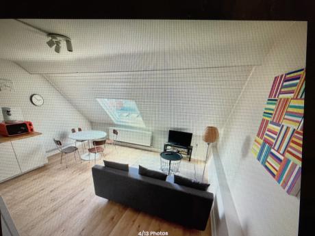 合租房 8 m² 在 Brussels Ixelles : Pte Namur / Flagey