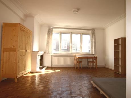 Shared housing 30 m² in Brussels Ixelles : cimetiere