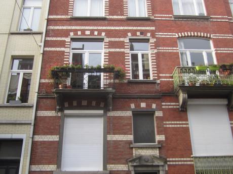 合租房 13 m² 在 Brussels Ixelles : cimetiere